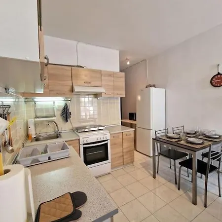 Lägenhet With Garden *
